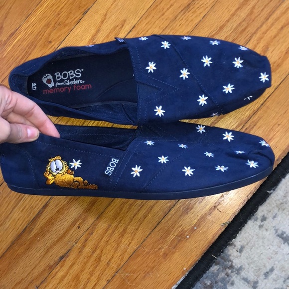 garfield bobs shoes